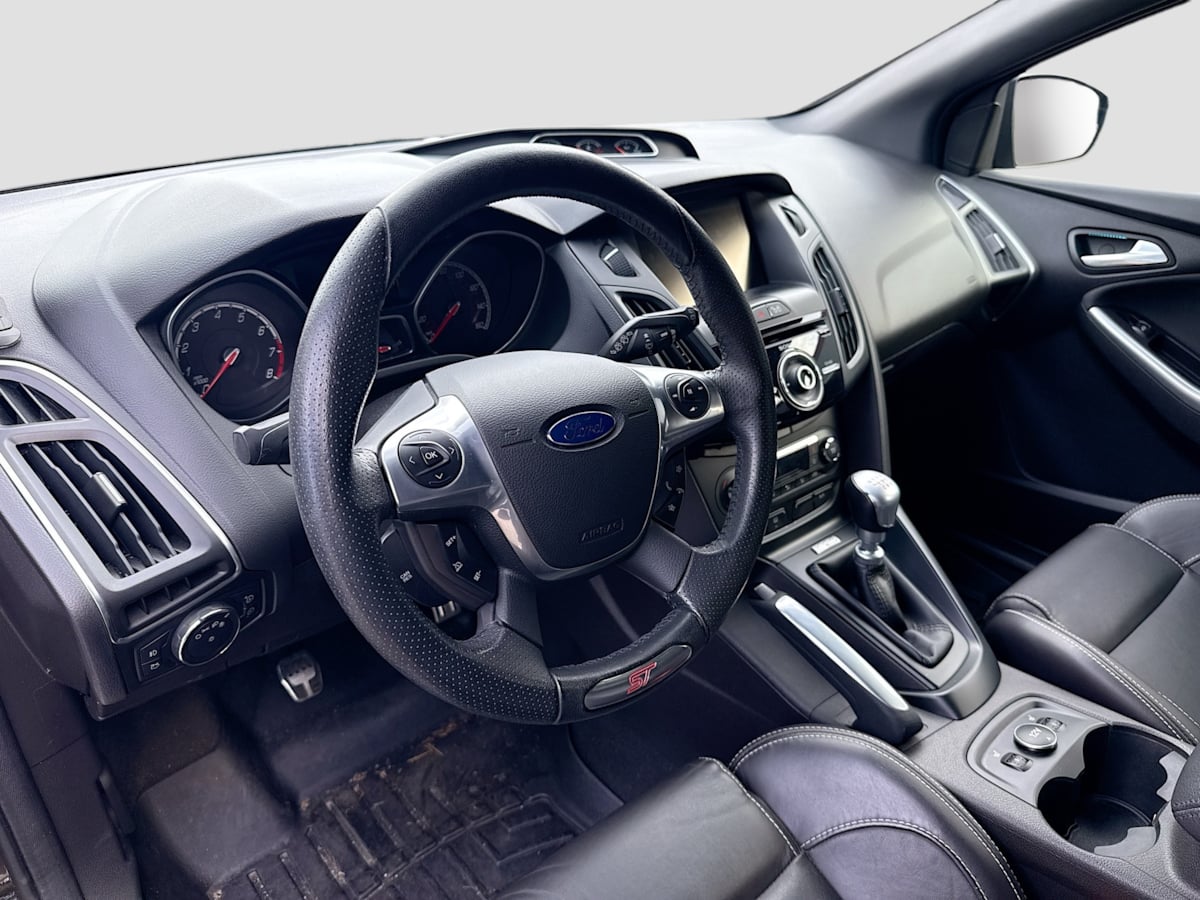 2013 Ford Focus ST photo 9