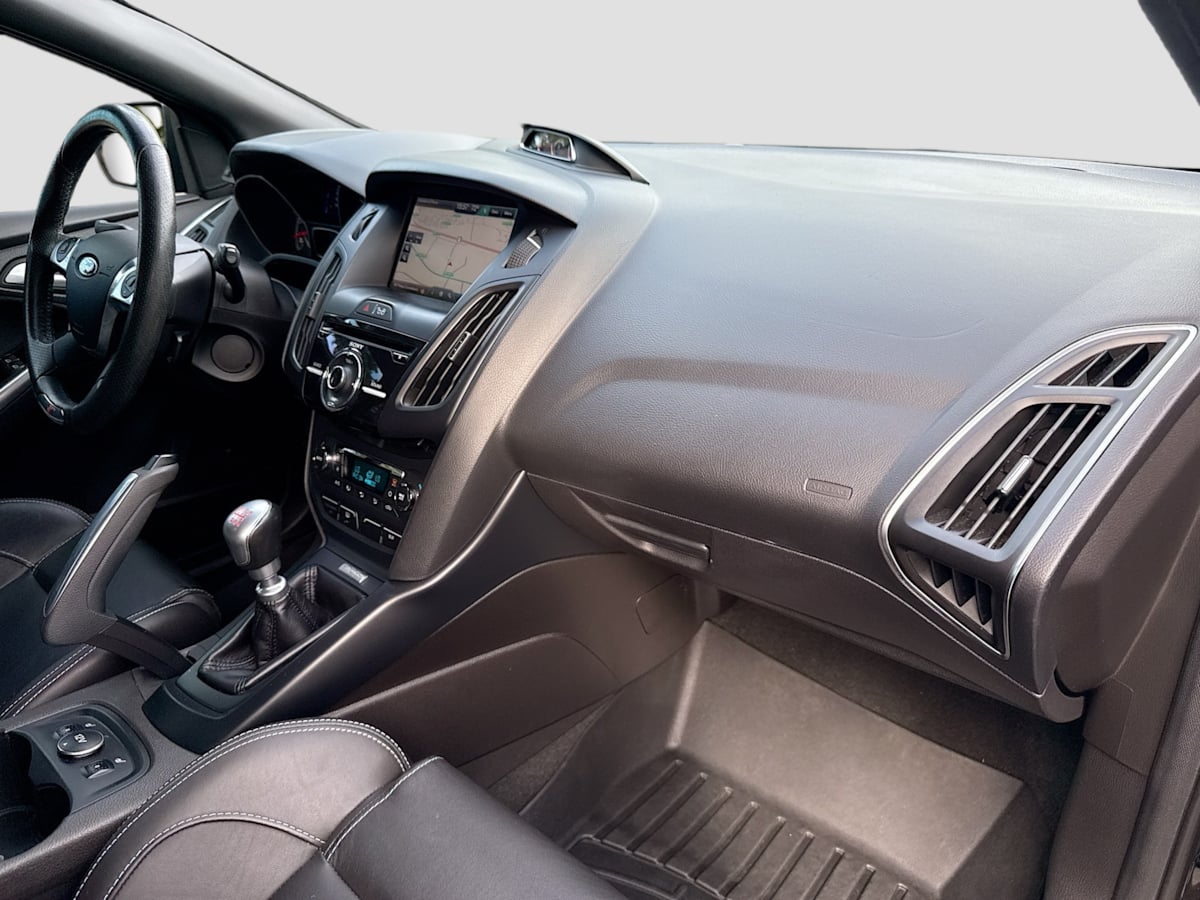 2013 Ford Focus ST photo 27
