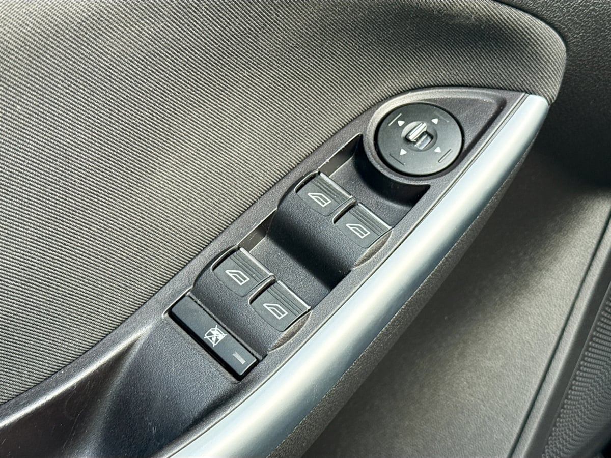 2013 Ford Focus ST photo 17