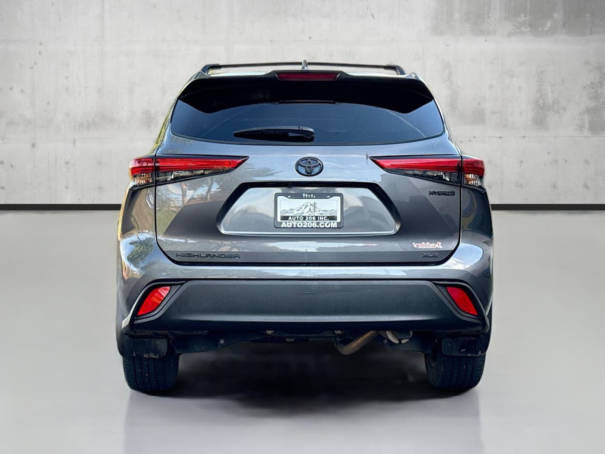 2022 Toyota Highlander Hybrid XLE photo 4