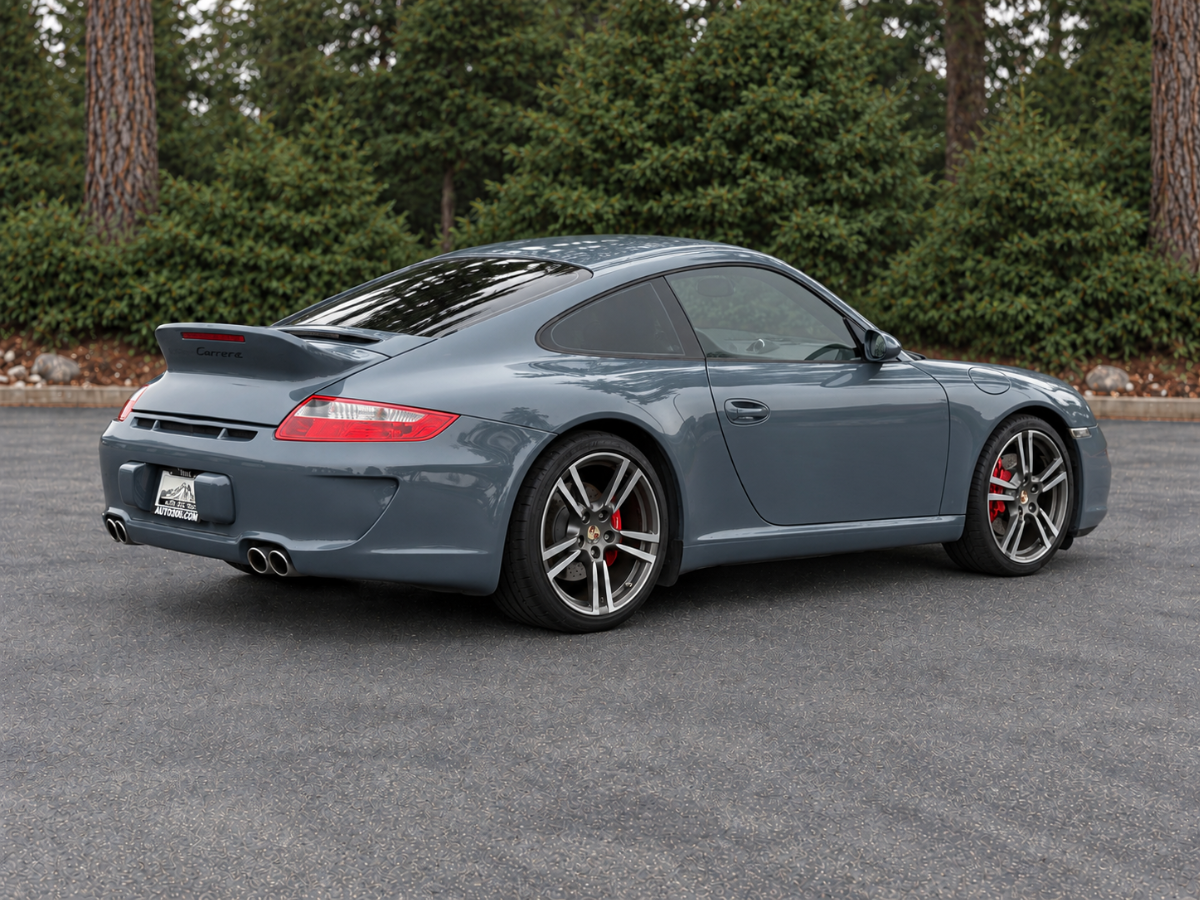 Photo 3 of this Porsche 911