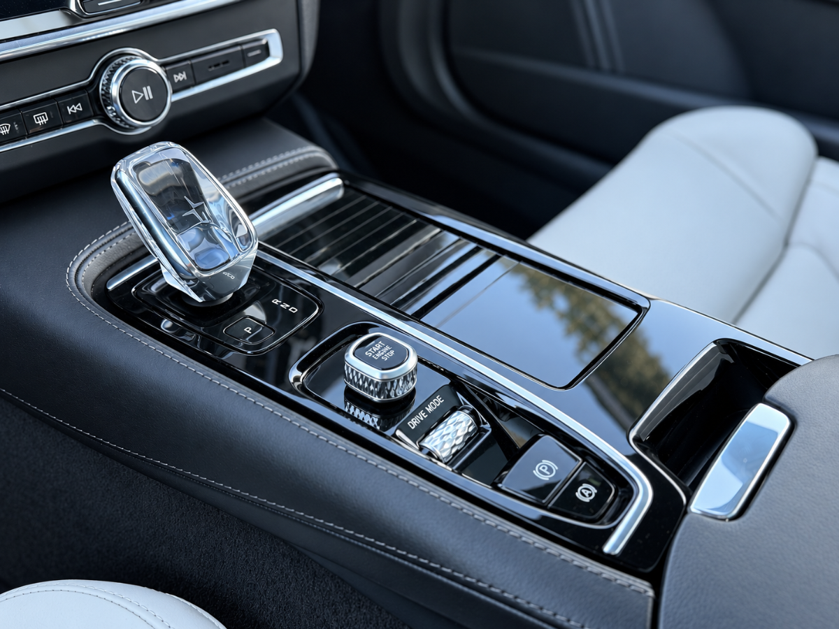 Photo 21 of this Polestar 1
