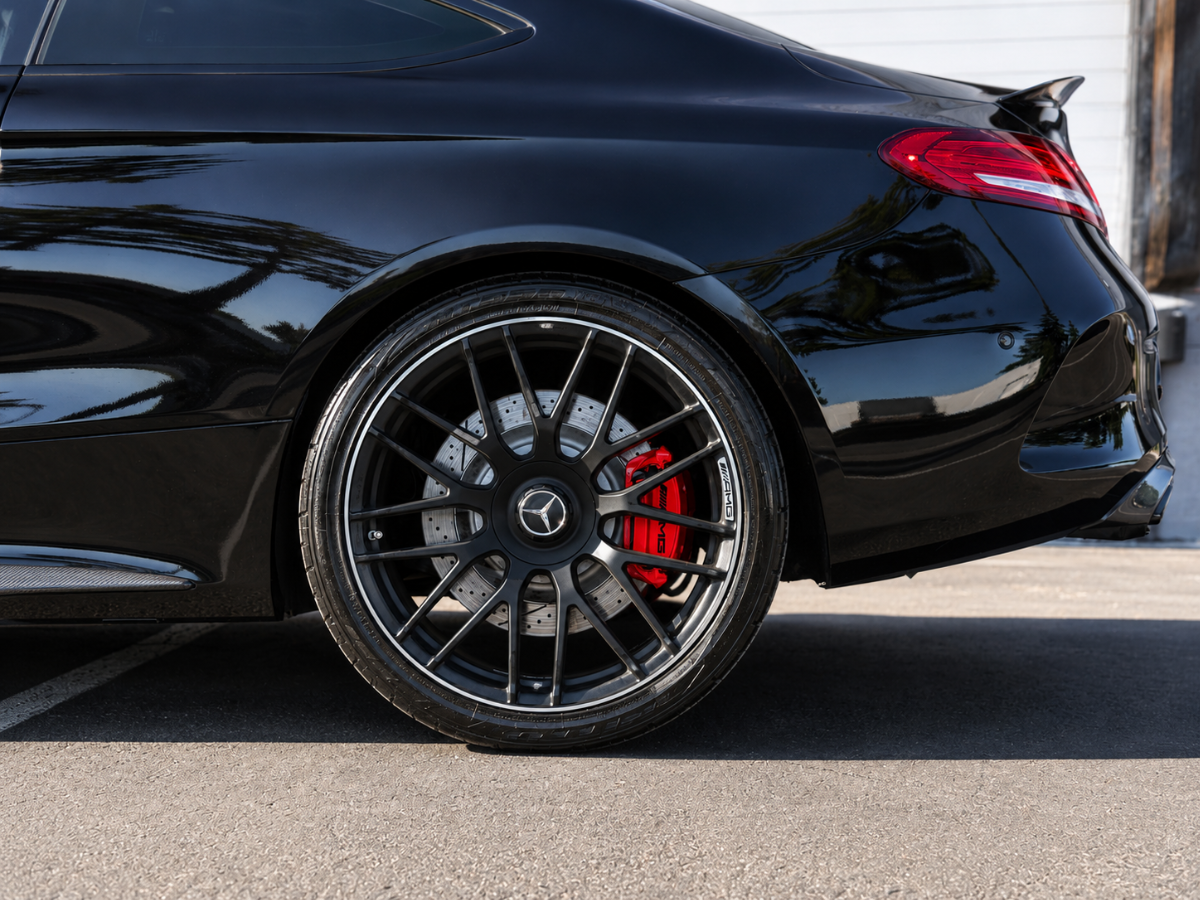 Photo 9 of this Mercedes-Benz AMG C 63