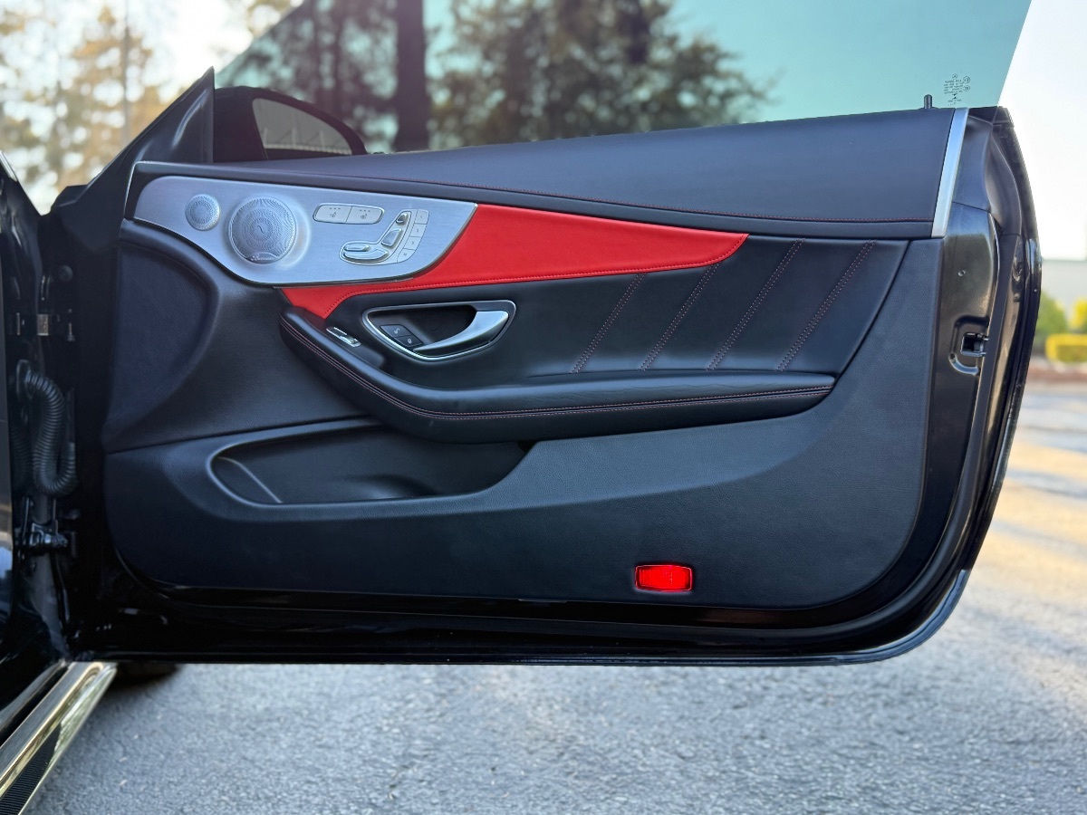 Photo 17 of this Mercedes-Benz AMG C 63
