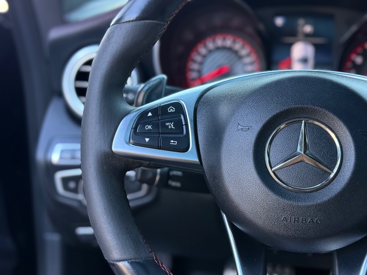Photo 24 of this Mercedes-Benz AMG C 63