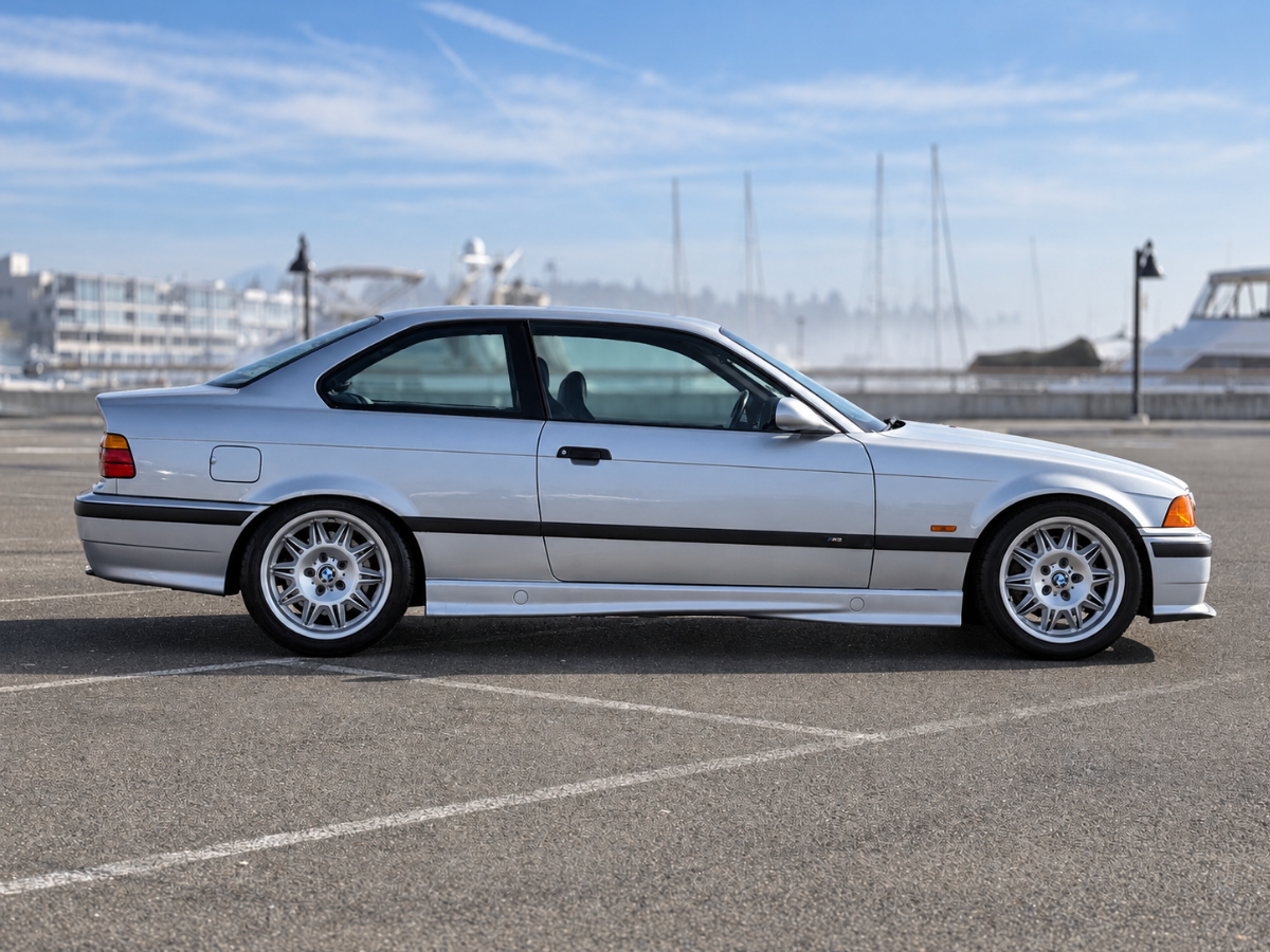 Photo 2 of this BMW 3 Series