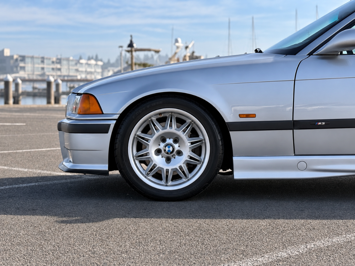 Photo 10 of this BMW 3 Series