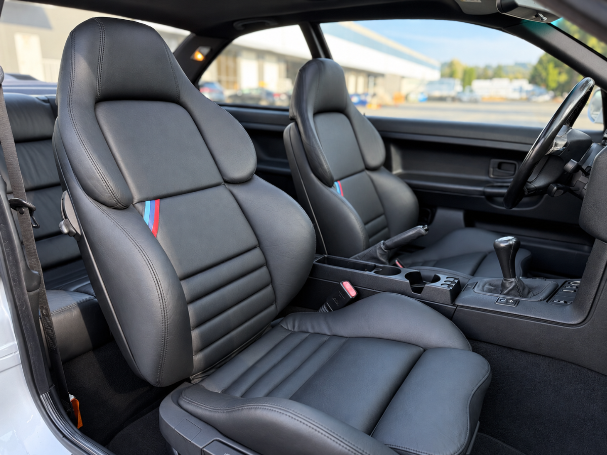 Photo 22 of this BMW 3 Series