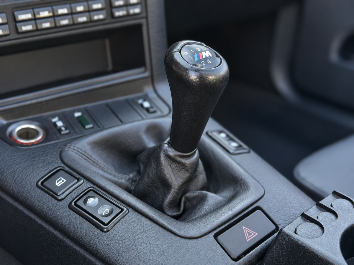 Photo 30 of this BMW 3 Series
