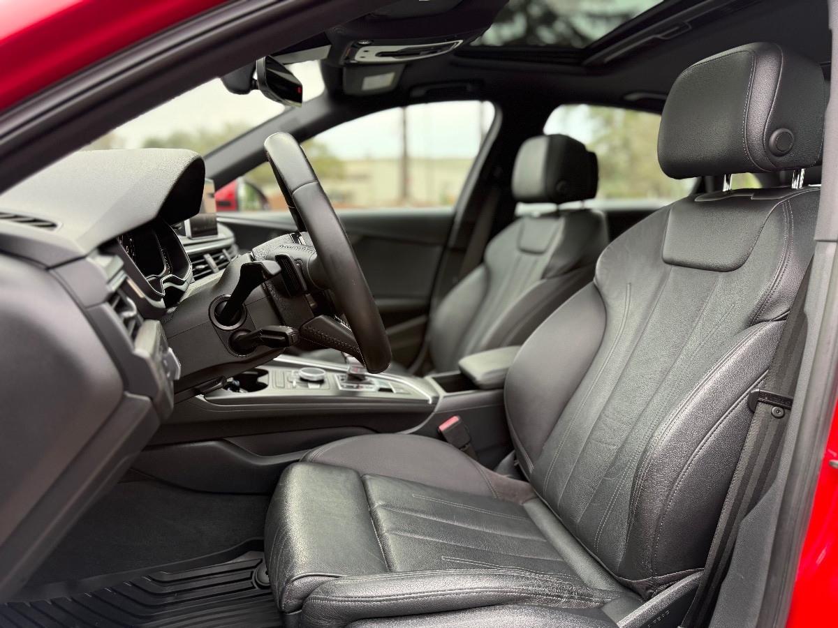 Photo 17 of this Audi A4