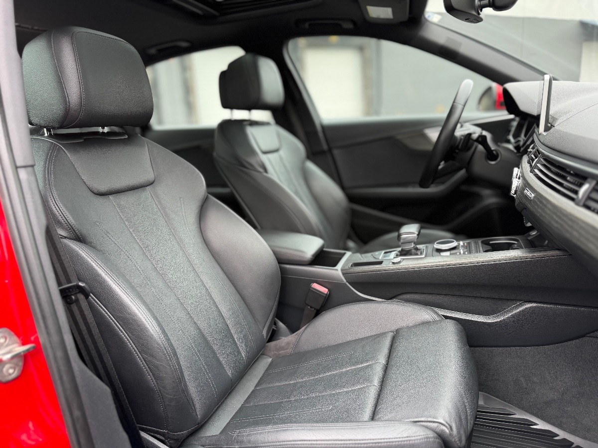 Photo 20 of this Audi A4
