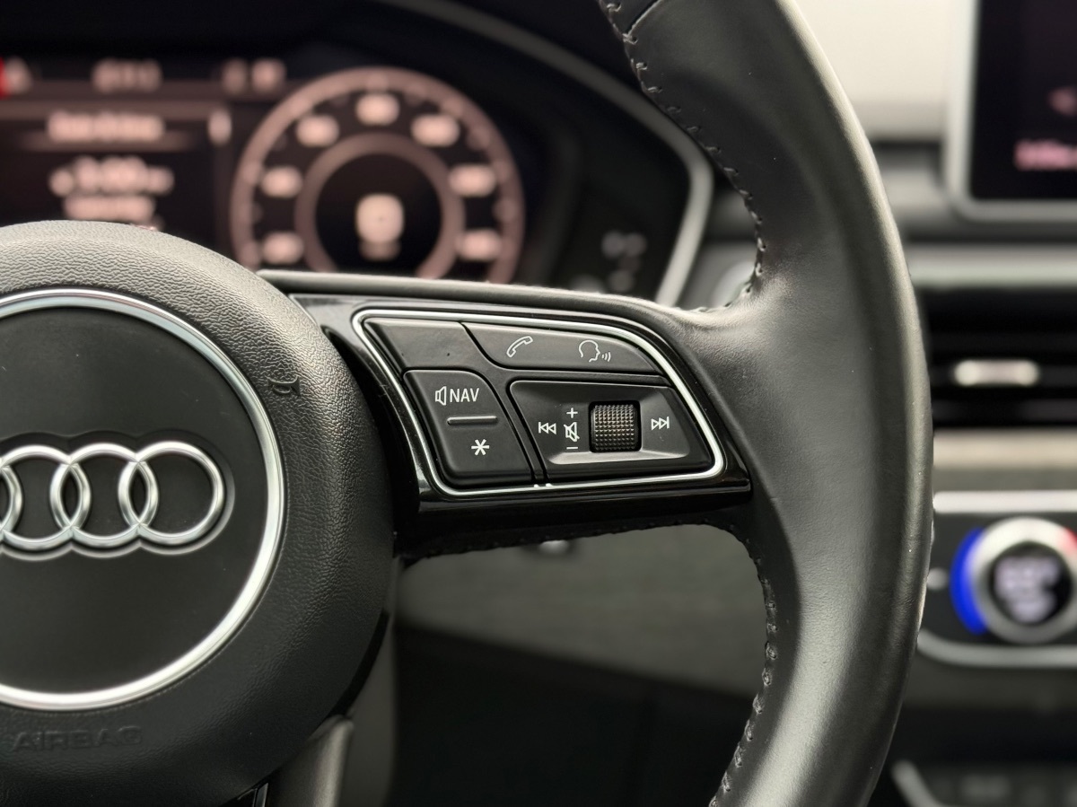 Photo 31 of this Audi A4