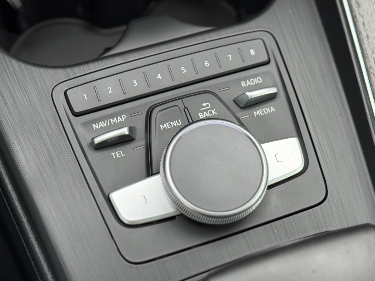 Photo 37 of this Audi A4
