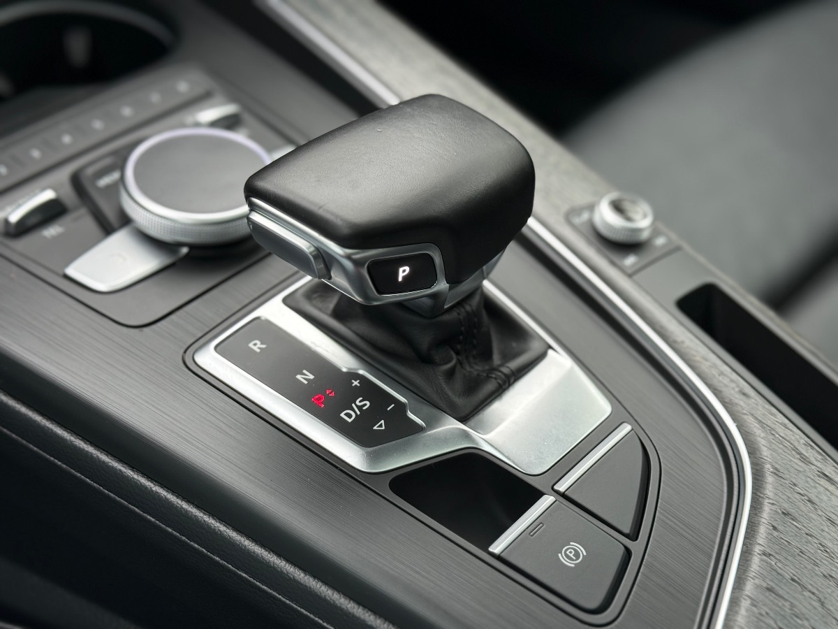 Photo 38 of this Audi A4