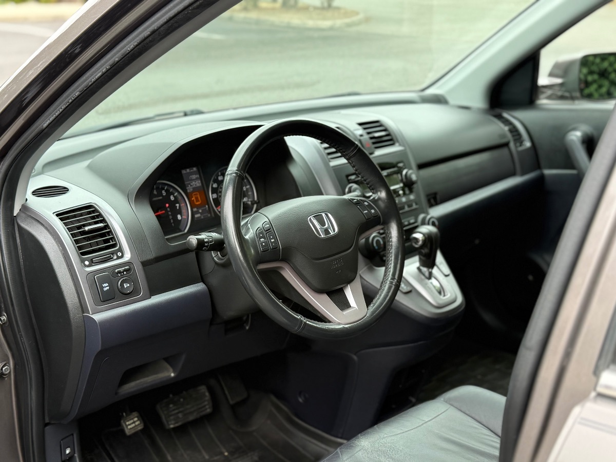 Photo 13 of this Honda CR-V