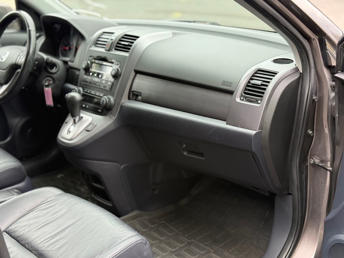 Photo 16 of this Honda CR-V