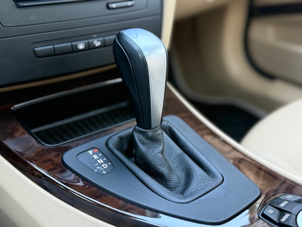 Photo 28 of this BMW 3 Series