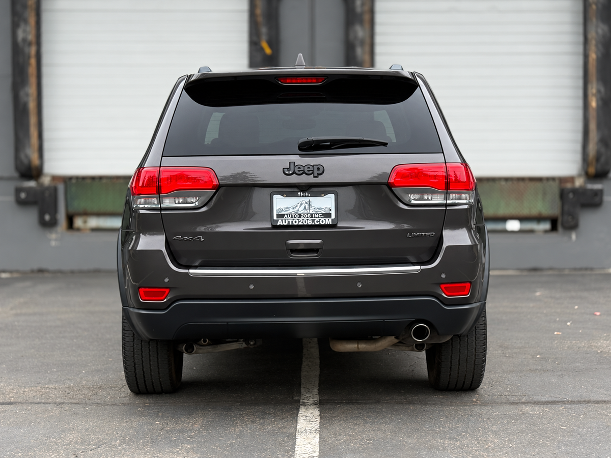 Photo 4 of this Jeep Grand Cherokee