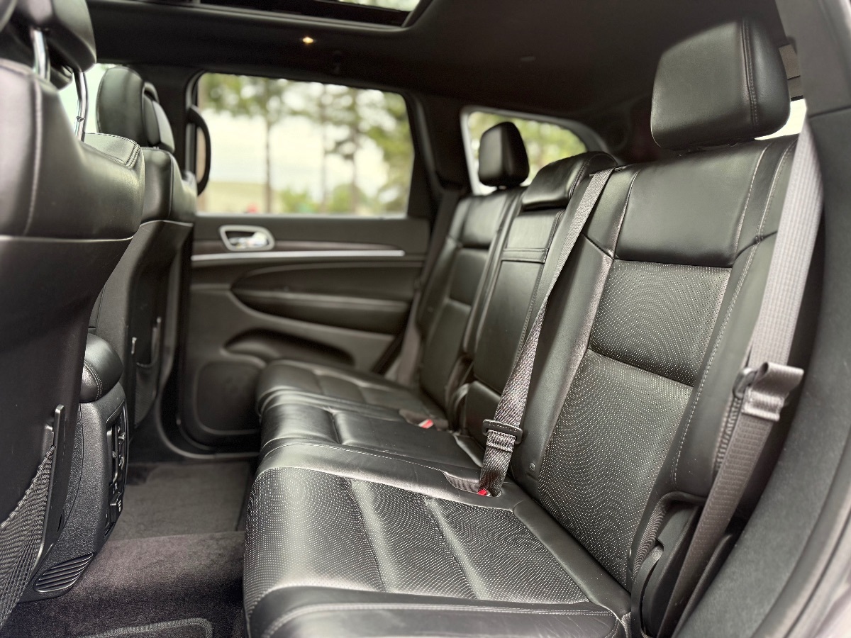 Photo 20 of this Jeep Grand Cherokee