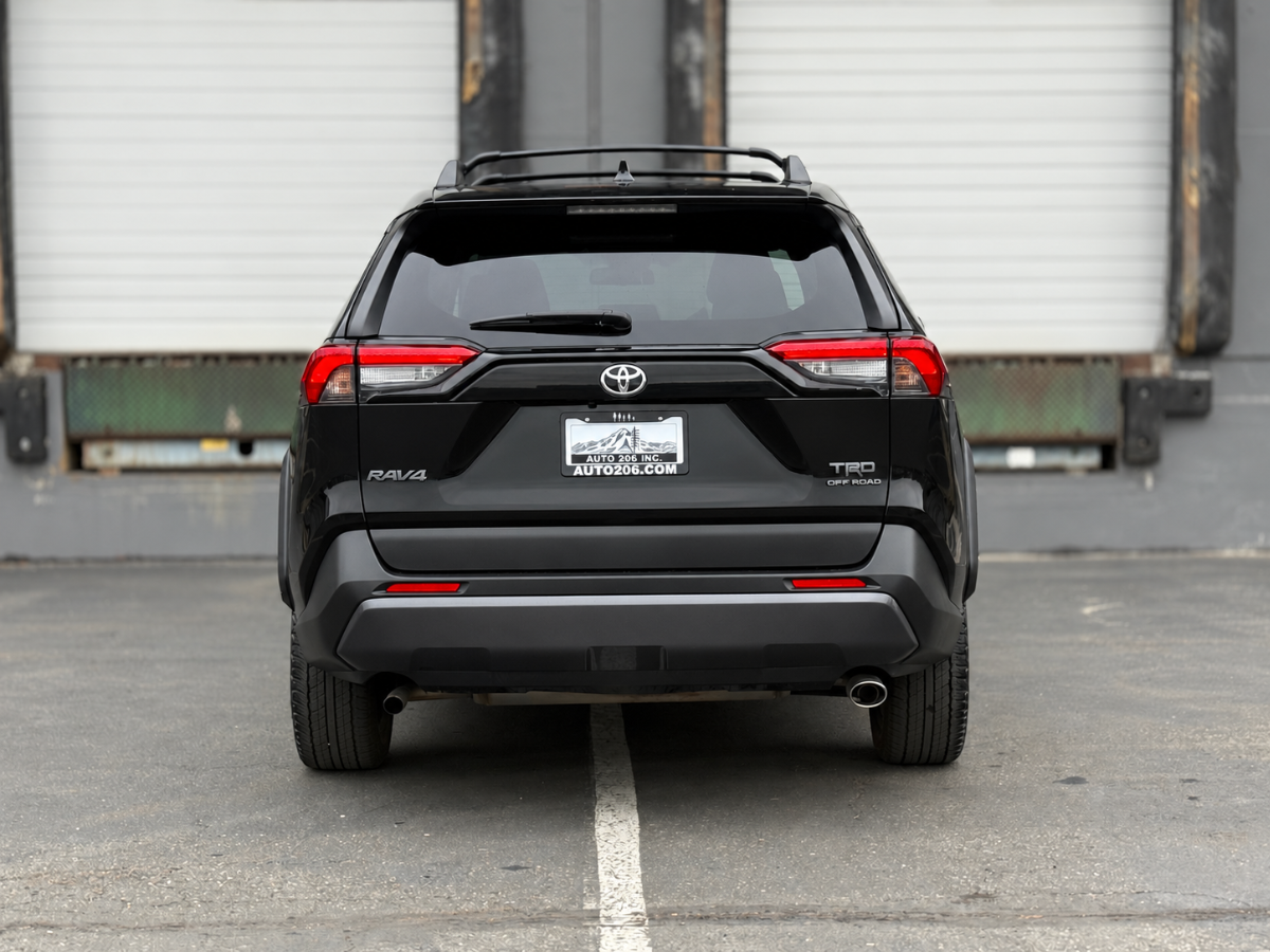 Photo 4 of this Toyota RAV4