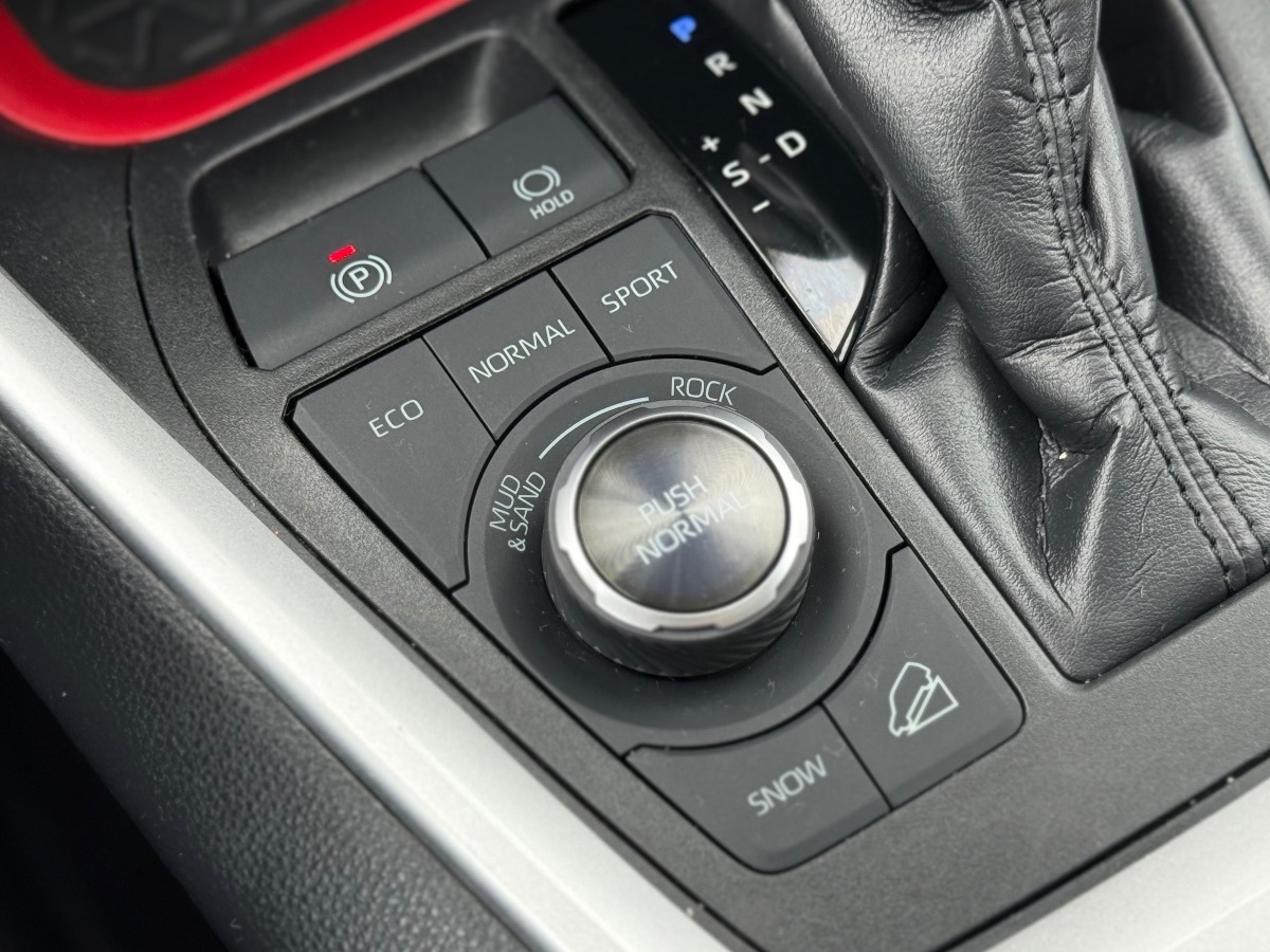 Photo 28 of this Toyota RAV4
