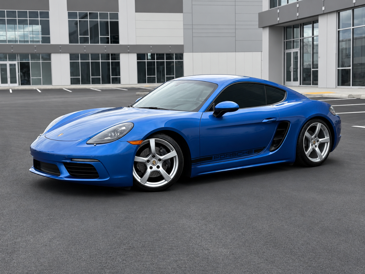 Photo 7 of this Porsche 718 Cayman