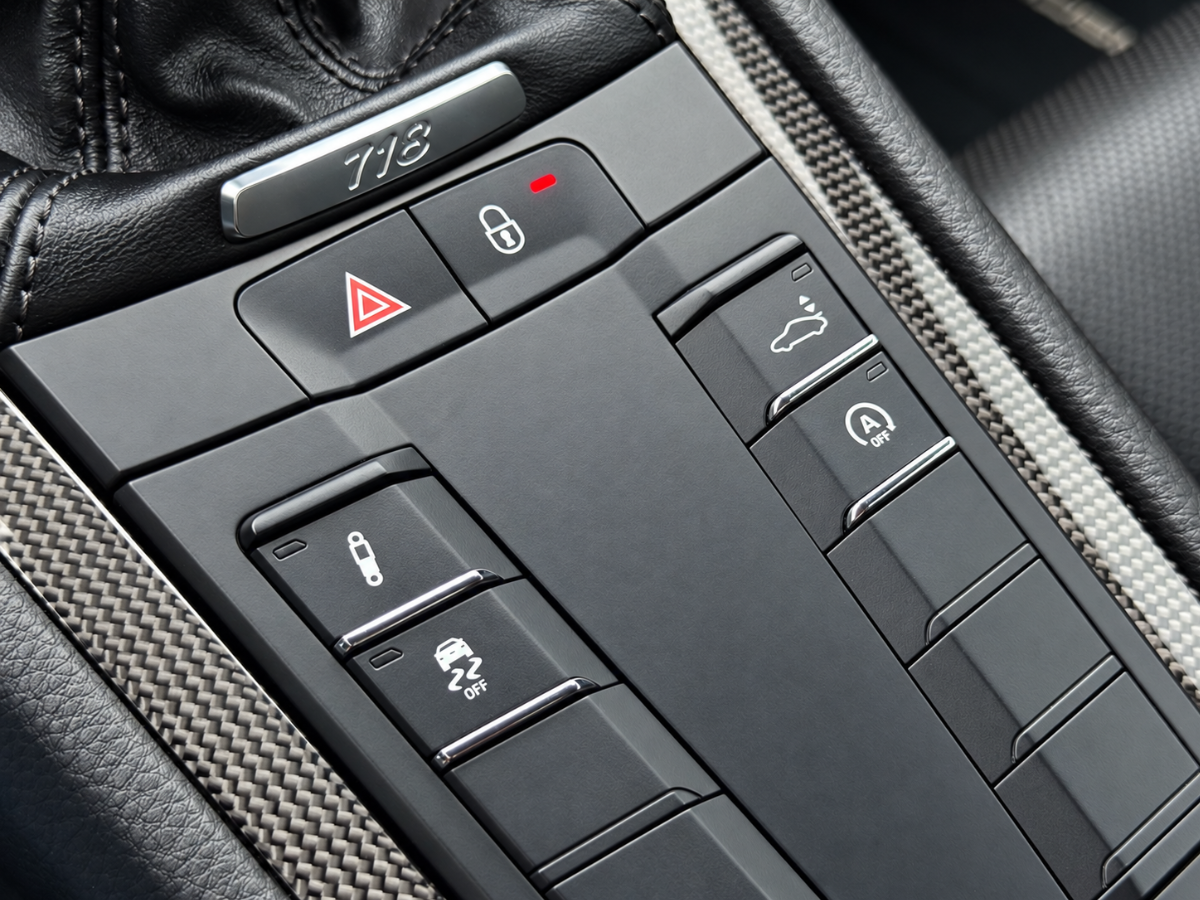 Photo 24 of this Porsche 718 Cayman