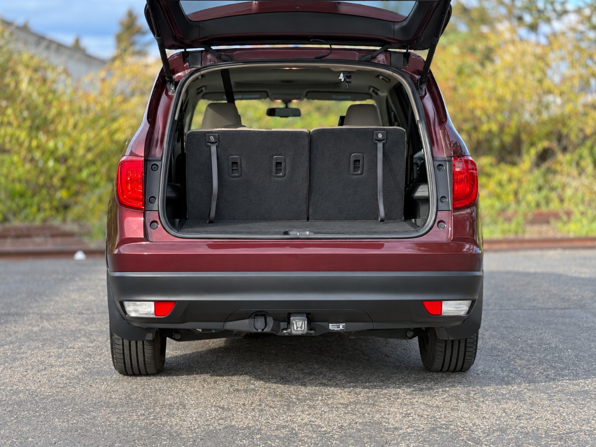 Photo 5 of this Honda Pilot