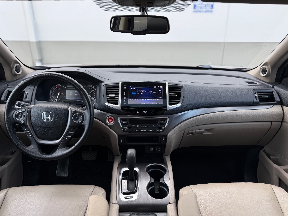 Photo 23 of this Honda Pilot