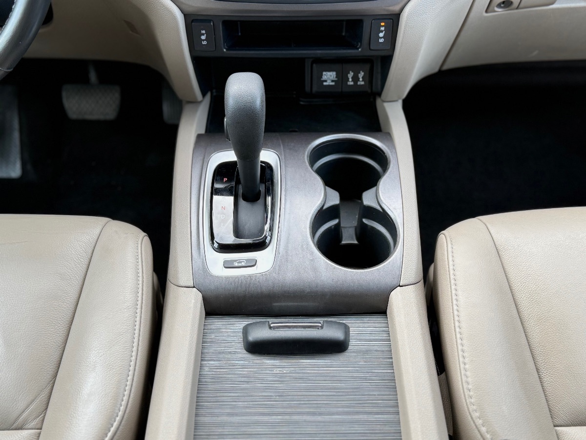 Photo 28 of this Honda Pilot