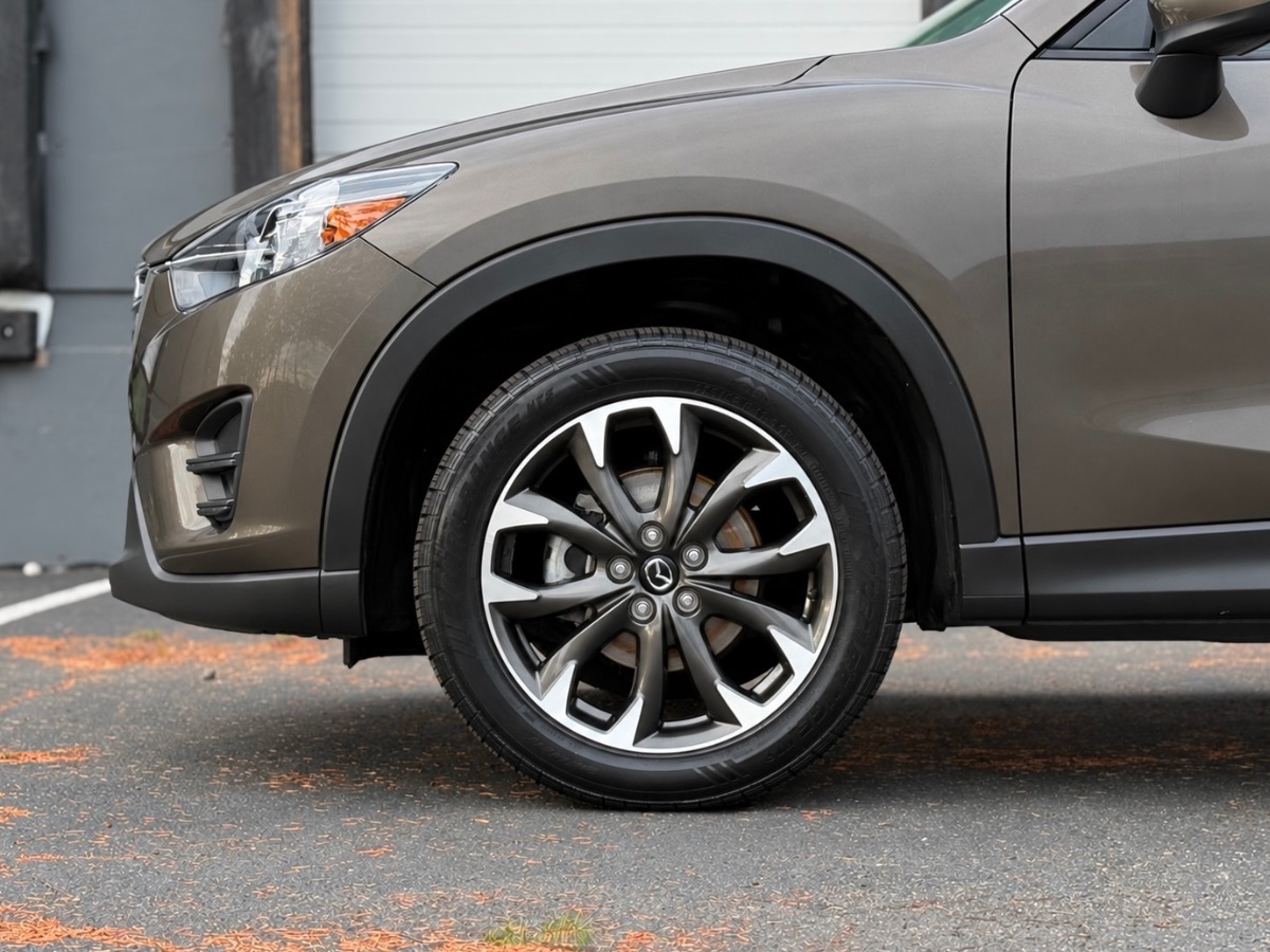 Photo 9 of this Mazda CX-5