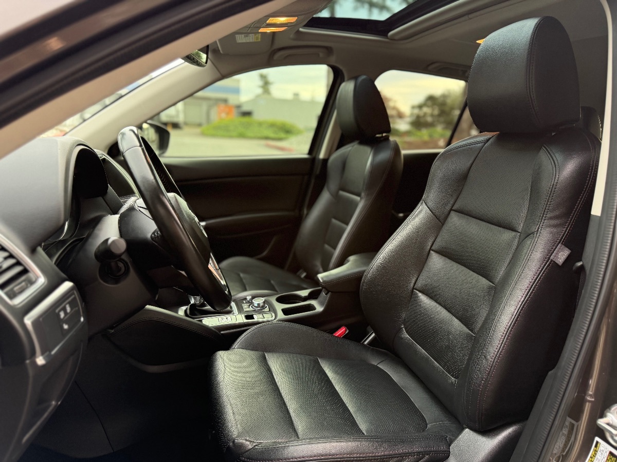 Photo 13 of this Mazda CX-5