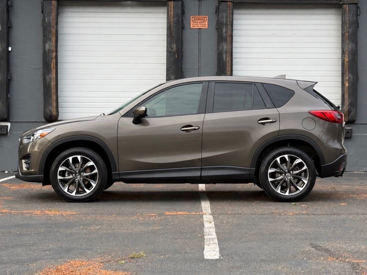 Photo 6 of this Mazda CX-5