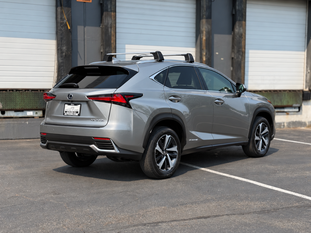 Photo 3 of this Lexus NX 300