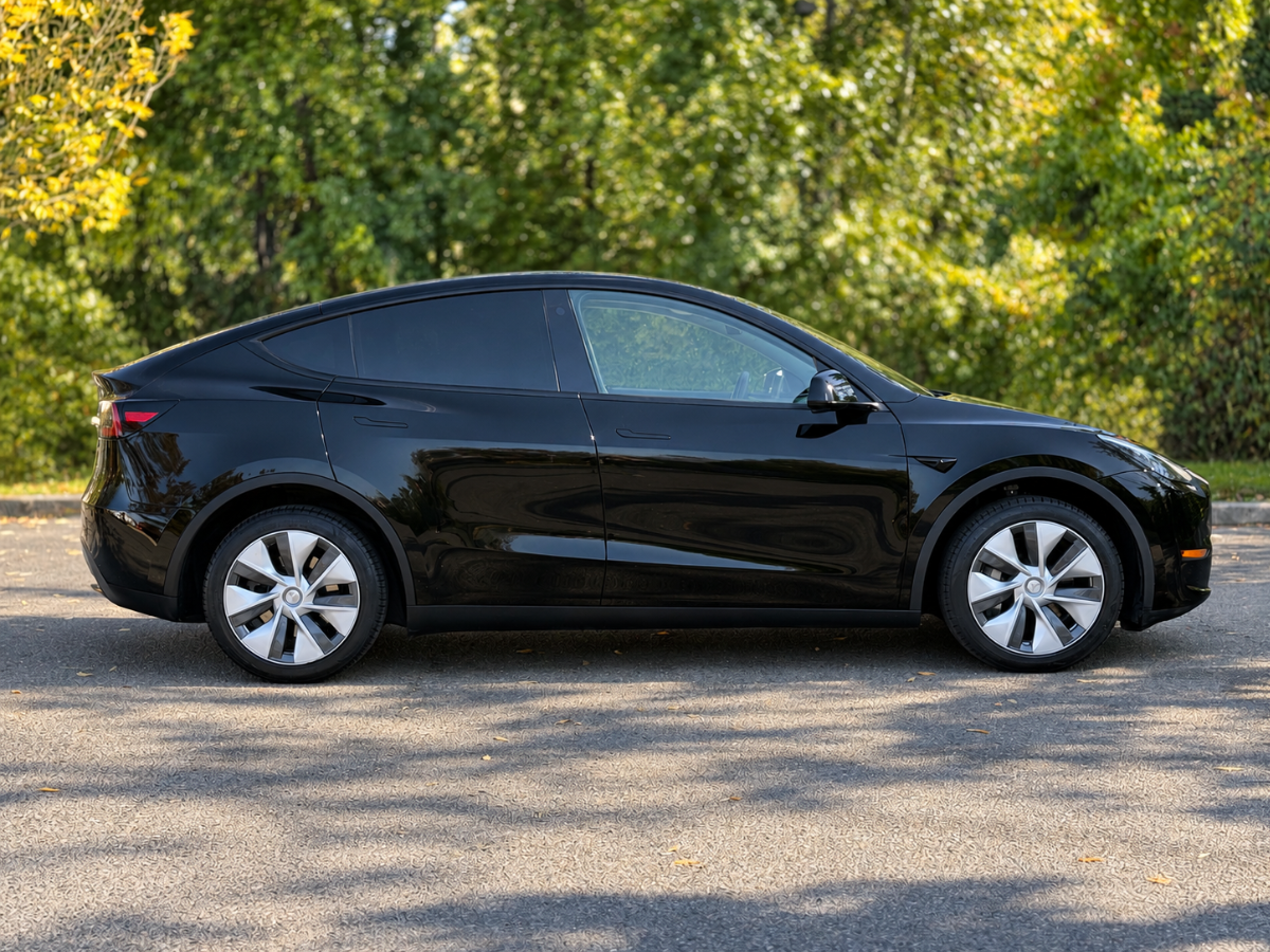 Photo 2 of this Tesla Model Y