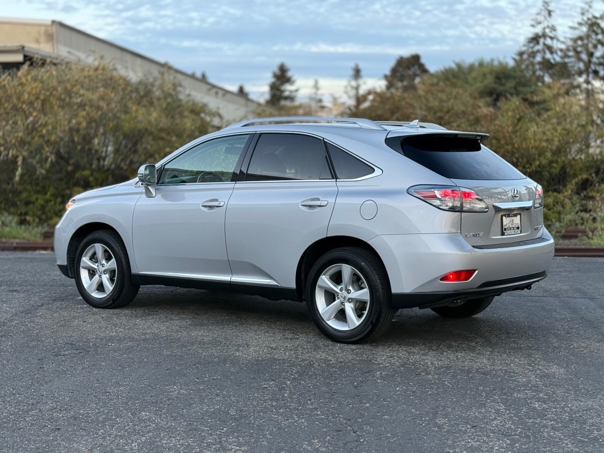 Photo 6 of this Lexus RX 350