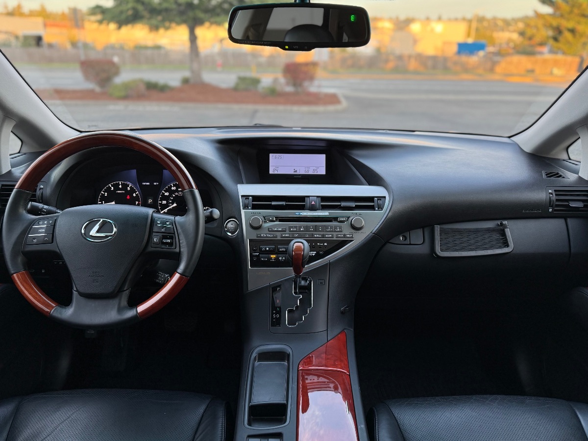 Photo 24 of this Lexus RX 350