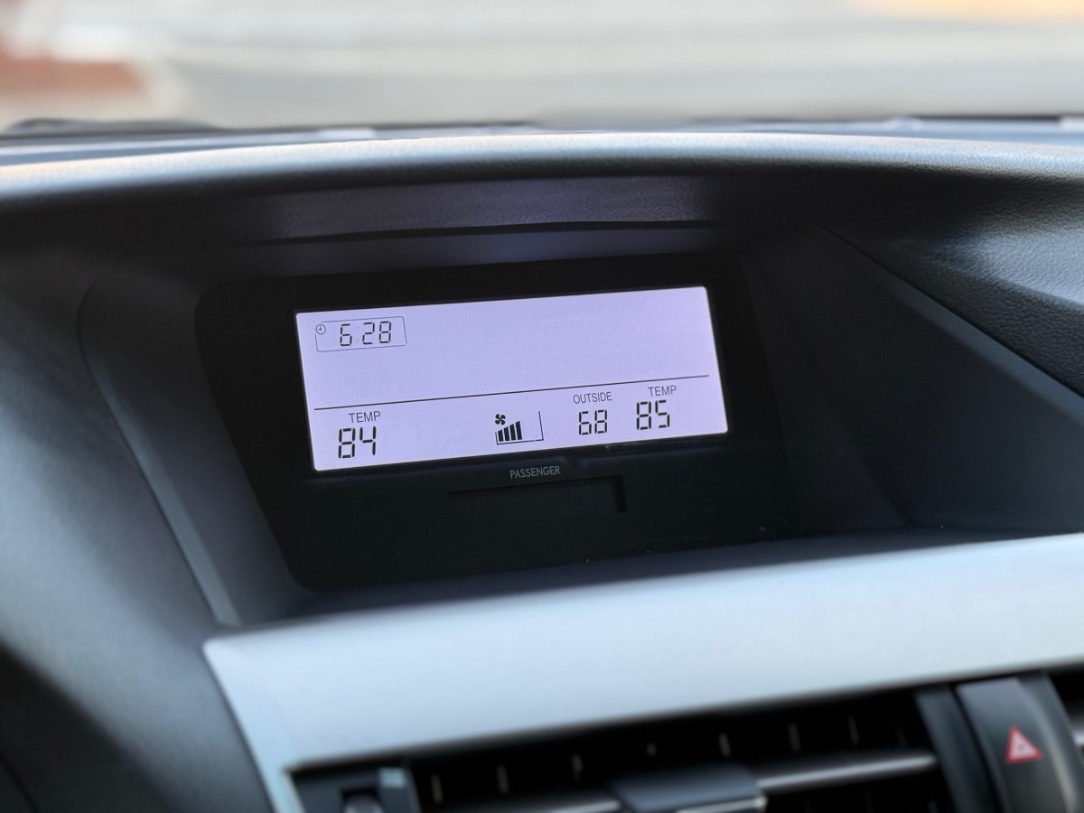 Photo 27 of this Lexus RX 350