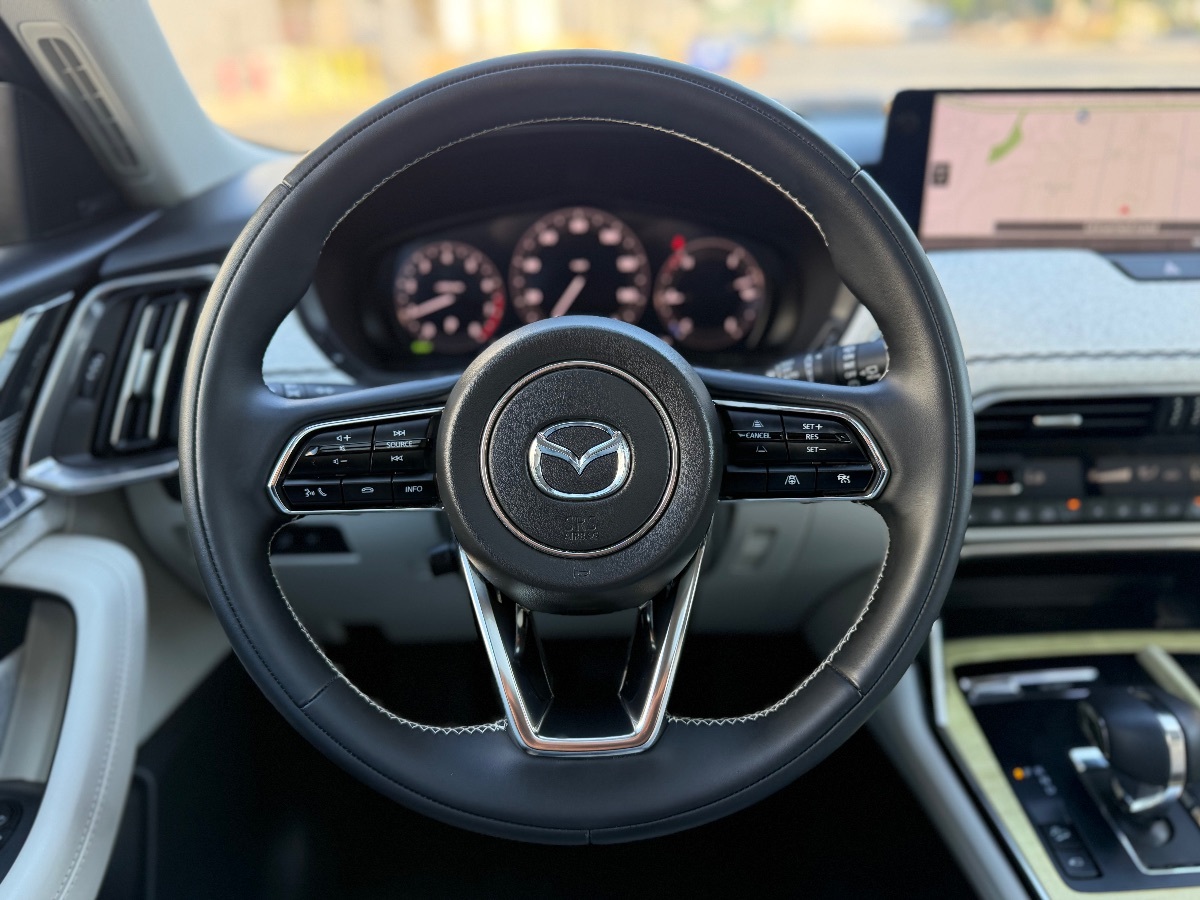 Photo 23 of this Mazda CX-90