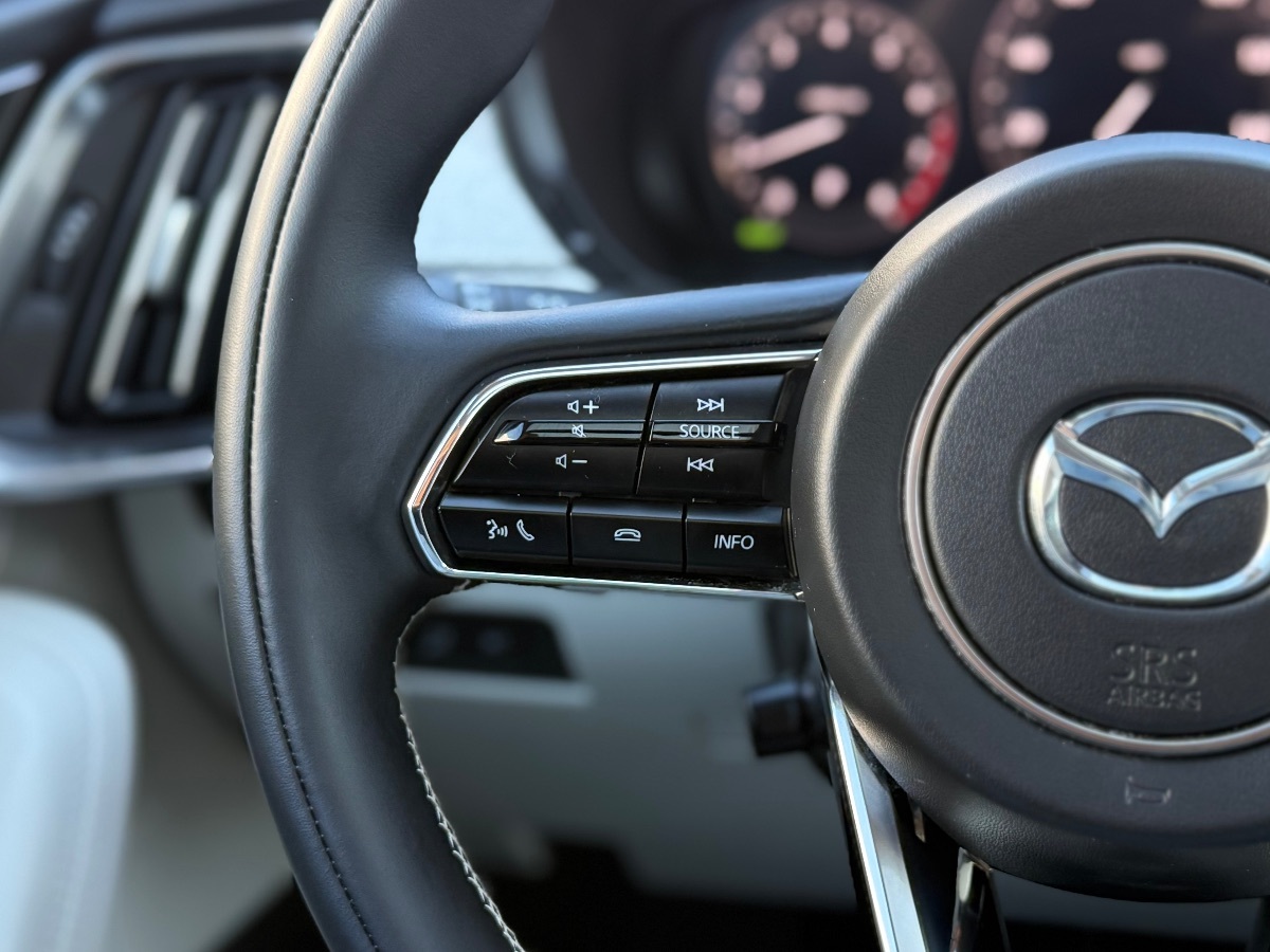 Photo 24 of this Mazda CX-90