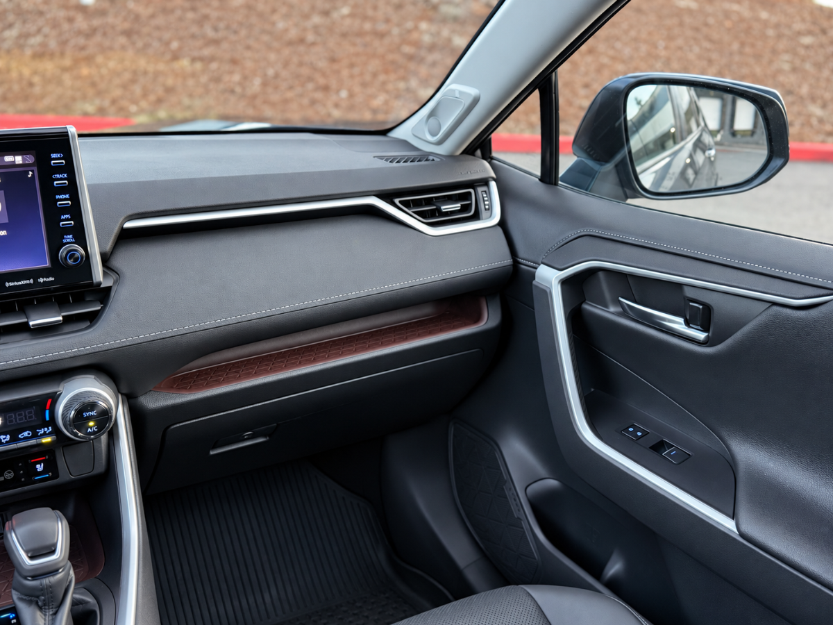 Photo 22 of this Toyota RAV4