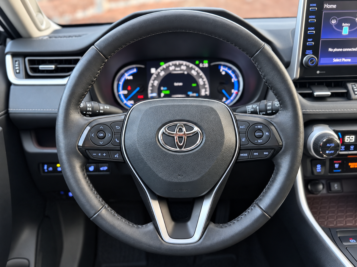 Photo 24 of this Toyota RAV4