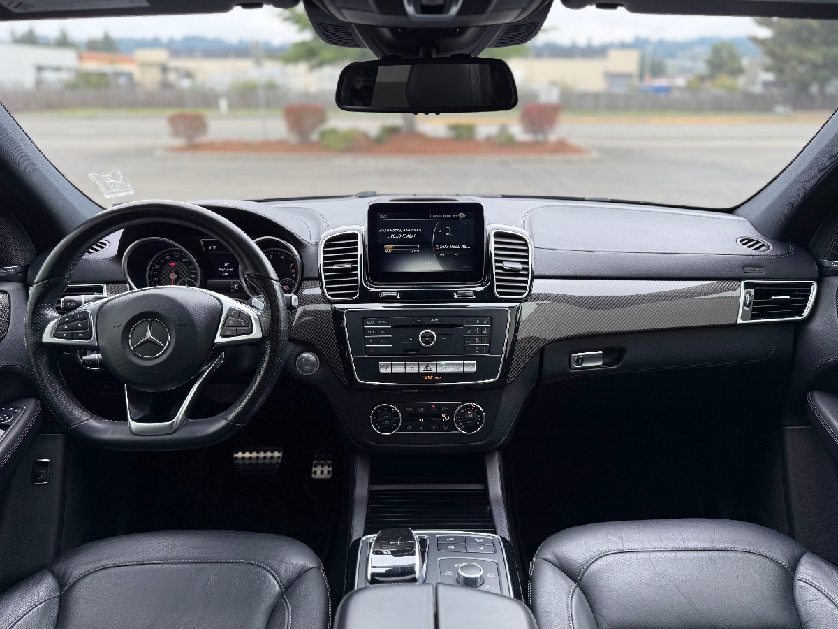 Photo 23 of this Mercedes-Benz AMG GLE 43
