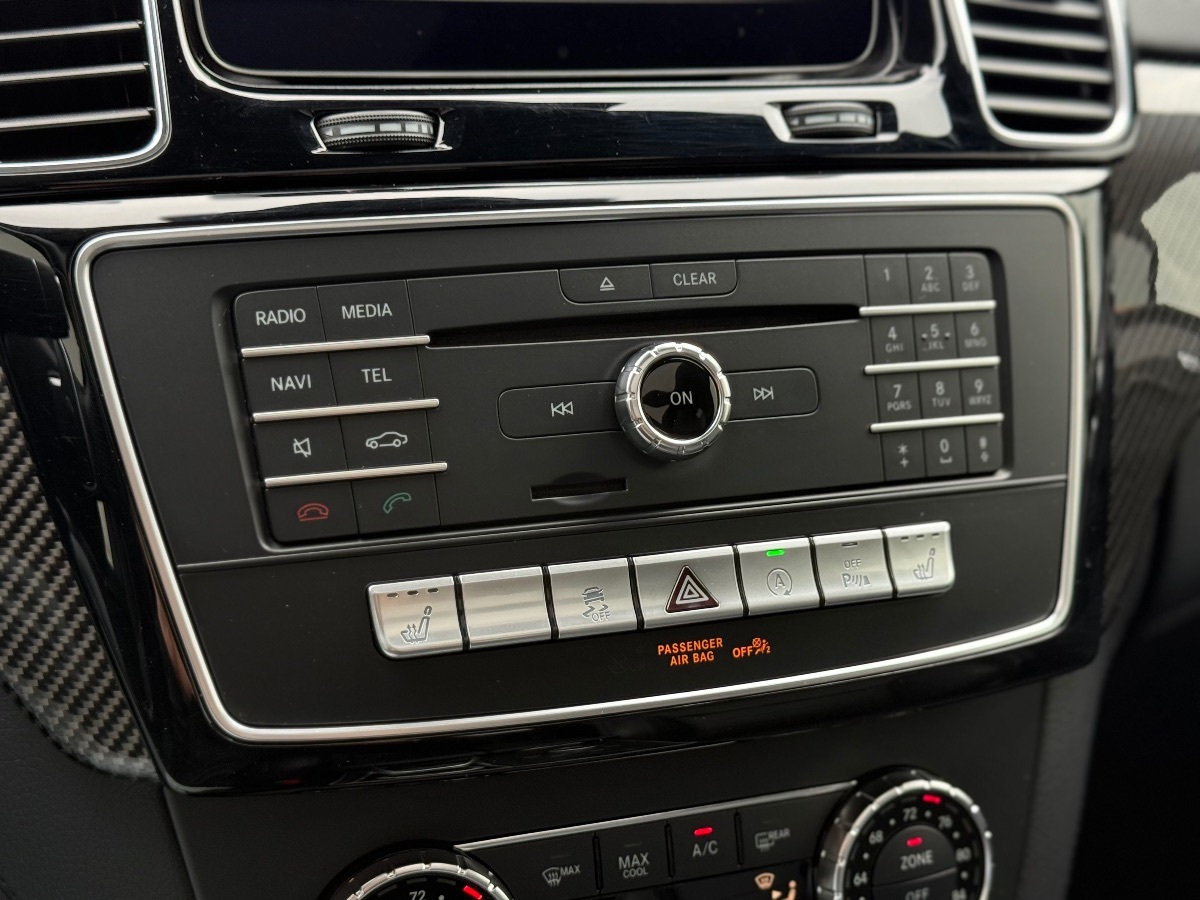 Photo 29 of this Mercedes-Benz AMG GLE 43