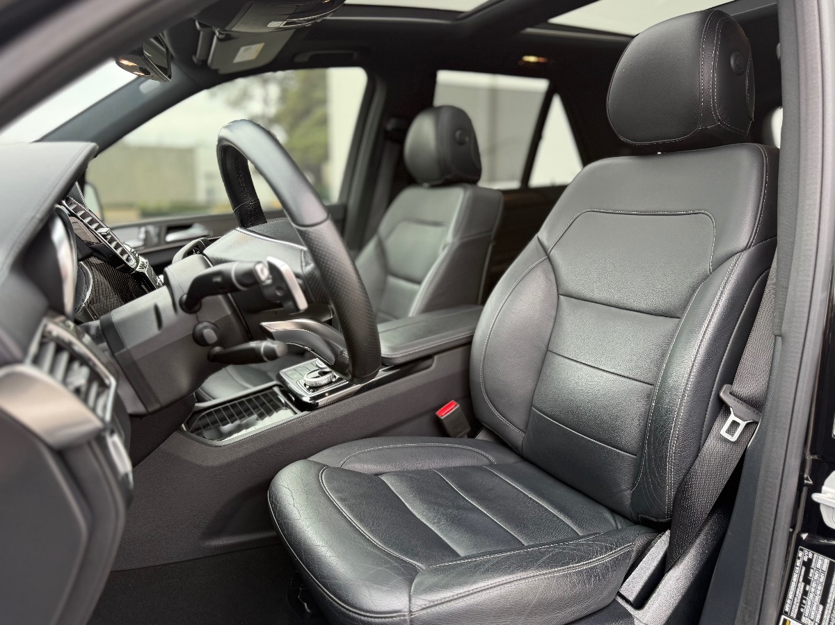 Photo 15 of this Mercedes-Benz AMG GLE 43