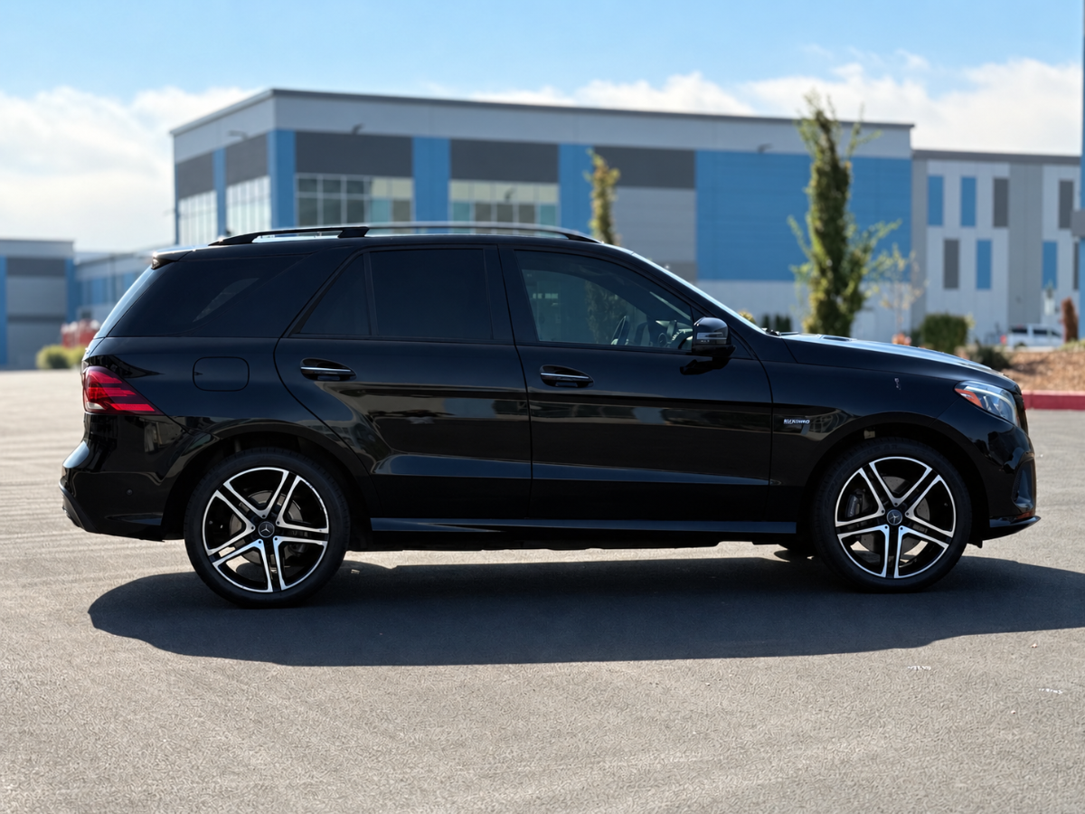 Photo 3 of this Mercedes-Benz AMG GLE 43