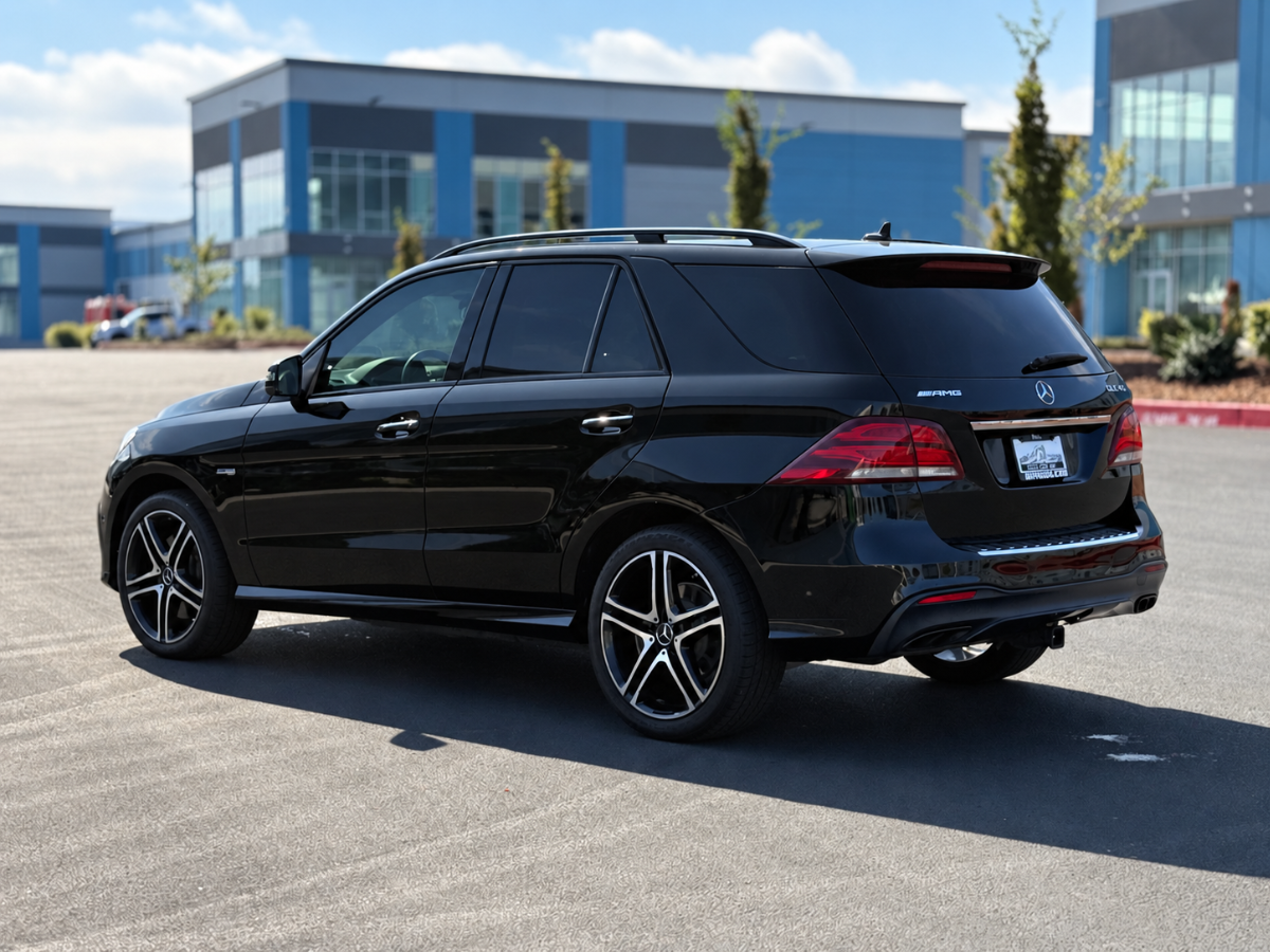 Photo 7 of this Mercedes-Benz AMG GLE 43