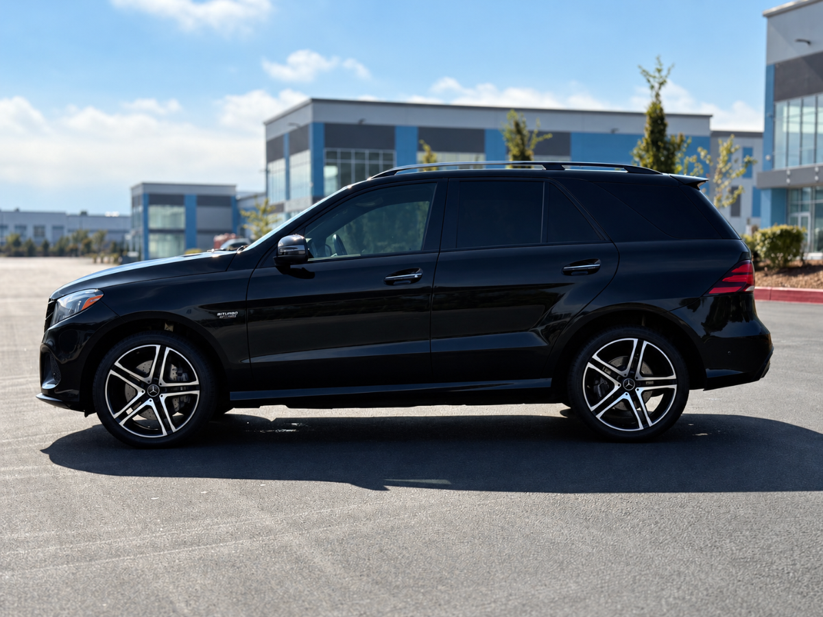 Photo 8 of this Mercedes-Benz AMG GLE 43
