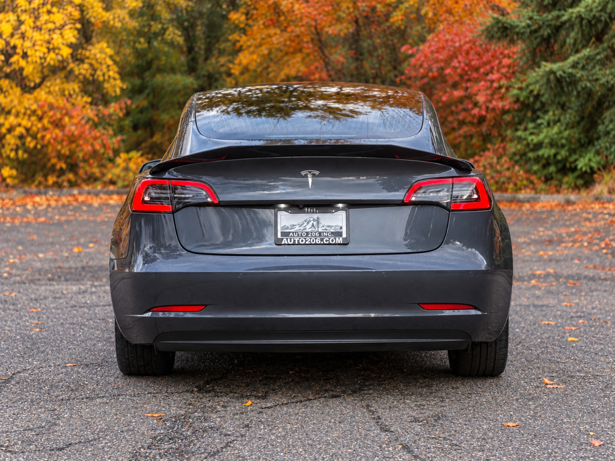 Photo 4 of this Tesla Model 3
