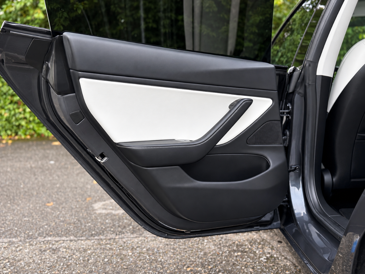 Photo 17 of this Tesla Model 3